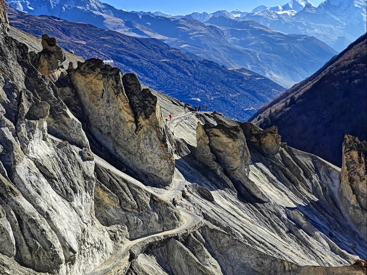 Mesokanto Pass; Annapurna High Pass Circuit photo 4
